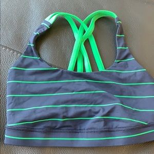 Lululemon energy bra size 6